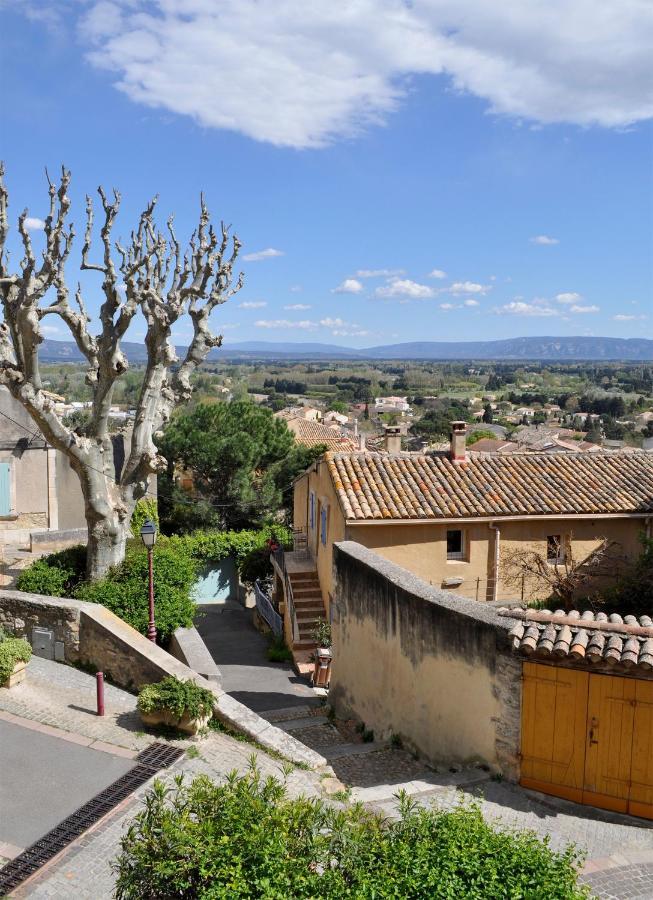 Le Petit Chateau Bed & Breakfast Chateauneuf-de-Gadagne Exterior photo